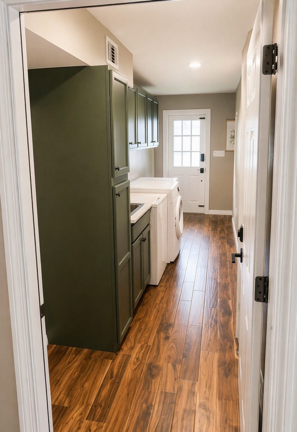 Finished laundry room, second angle